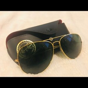 Gold Ray Ban classic aviator sunglasses